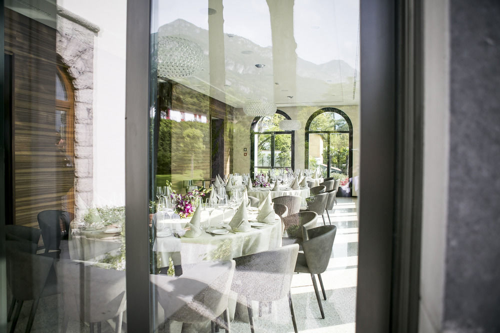 Villa Lario Resort Mandello Mandello del Lario Buitenkant foto